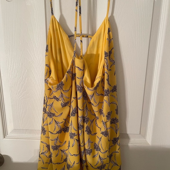 Alya size medium vibrant yellow poppy print cami - Picture 2 of 4